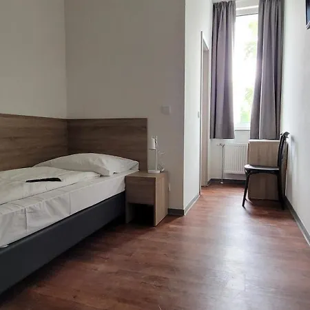 Отель Queens Residenz Берлин