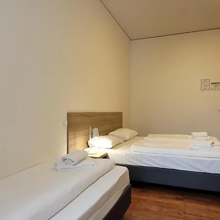מלון Queens Residenz