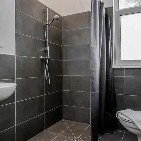 Queens Residenz Hotel *