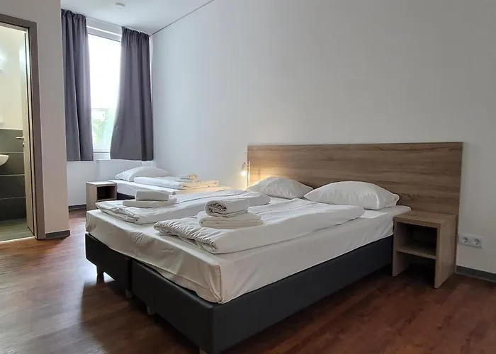 Queens Residenz Hotel *