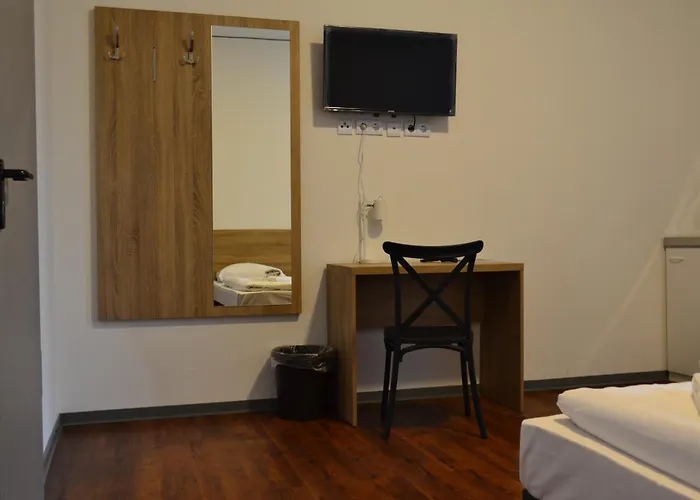 Queens Residenz Hotel *